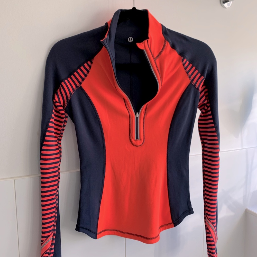 Lululemon Reversible Top sz 4